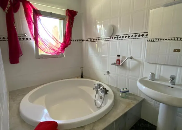 Semesterbostad Casa El Castillo 3 *